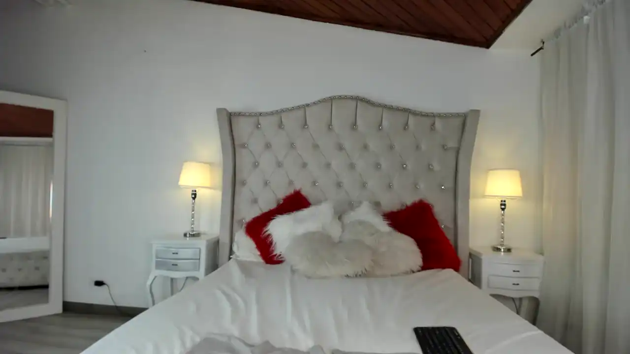 Naughty_kitty93 – [Manyvids Live] Real Gets Dirty Porn Live Chat – 2025-11-19 22:59:48