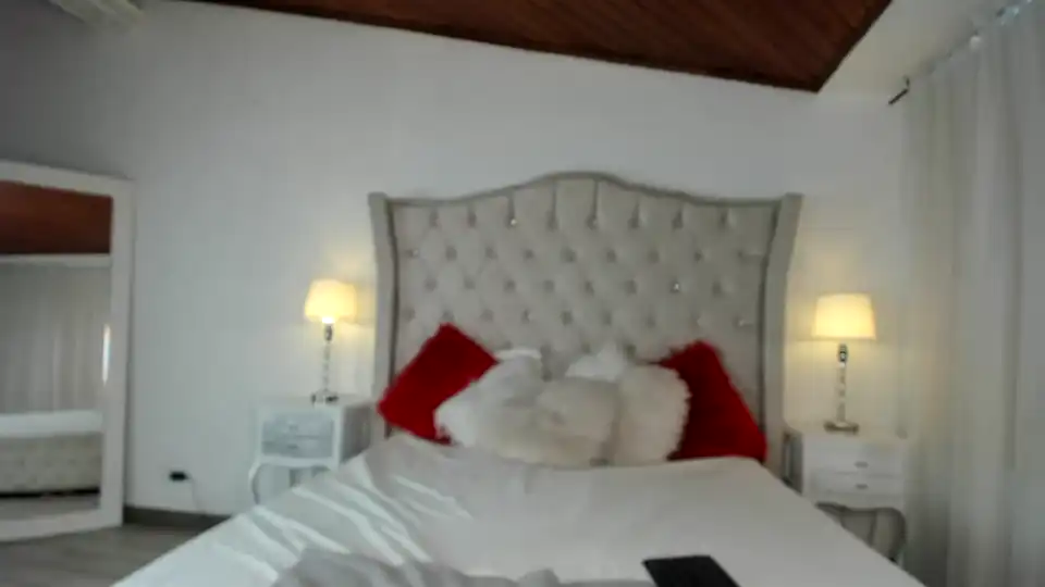 Naughty_kitty93 – [Manyvids Live] Lovers Hot Licking – 2025-09-04 23:18:42