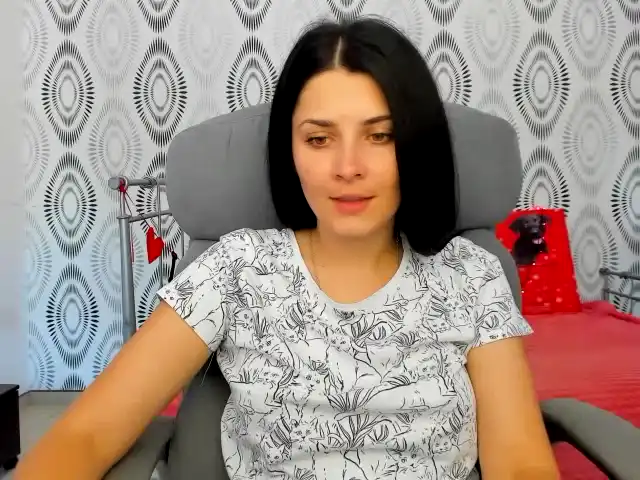 Vinnlove – [Xlovecam] Role-play Mom Shows Ass – 2025-04-24 12:50:46