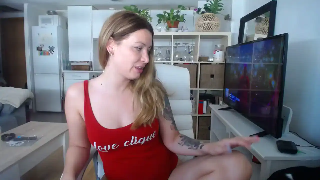 Lovely_annais – [Amateur.tv] Twerking Fisting Pussy Naked – 2025-04-08 02:36:13