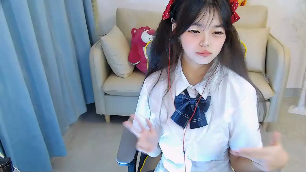 Mango-a – [Stripchat] Hot Parts Pretty Face Shaved – 2025-10-01 03:44:40