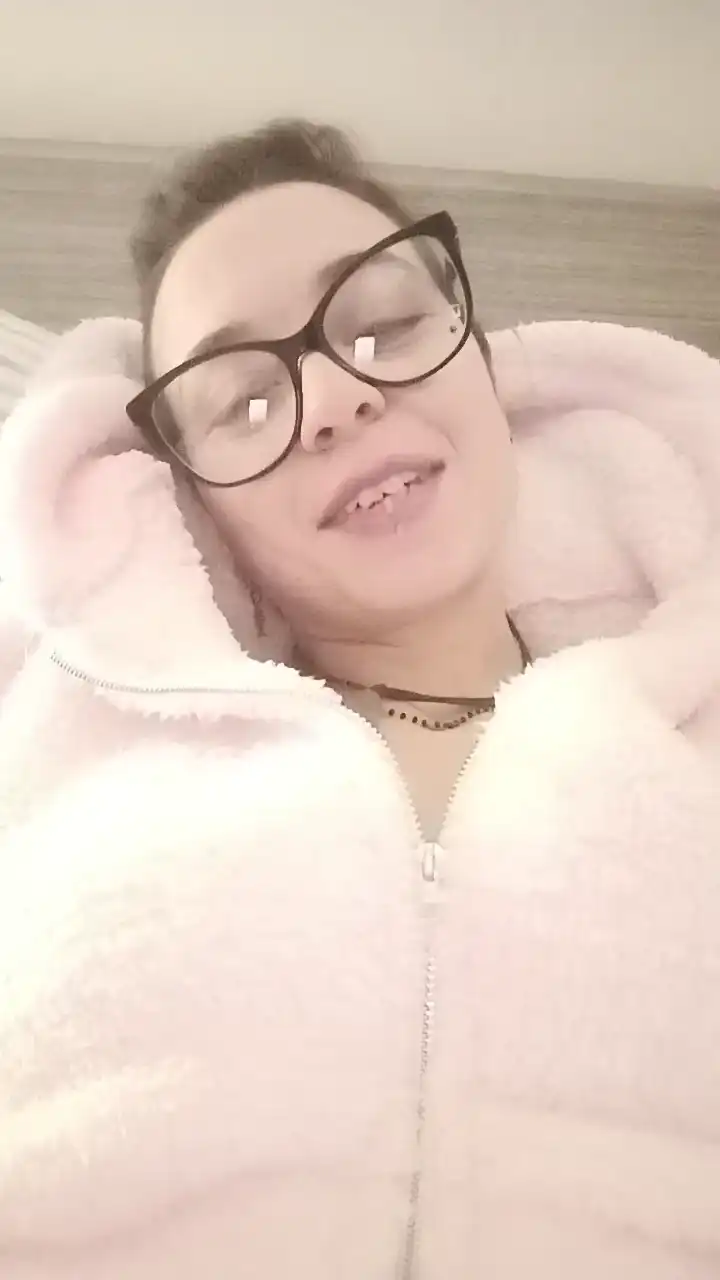 Alainmonique – [Cam4] Sensual Crazy Cam Clip – 2025-02-09 09:01:22