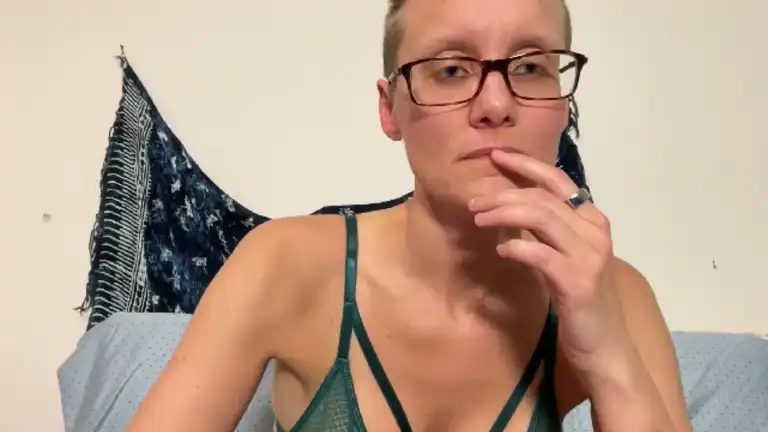 Leahwilde – [Streamate] Slut Pretty Cam Model Amazing – 2026-05-15 18:47:56