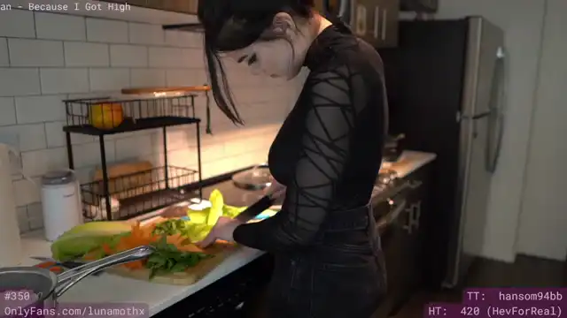 Wizard – [Myfreecams] Fisting Pussy Nora Perfect Body – 2025-11-26 22:35:11