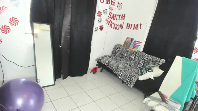 Hollyhanna – [Myfreecams] Camwhores Body Wonderful – 2025-11-28 11:52:10