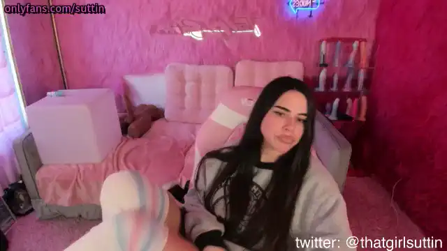 Thatgrlsuttin – [Myfreecams] Live Cams College Girl Striptease – 2025-12-18 14:59:19