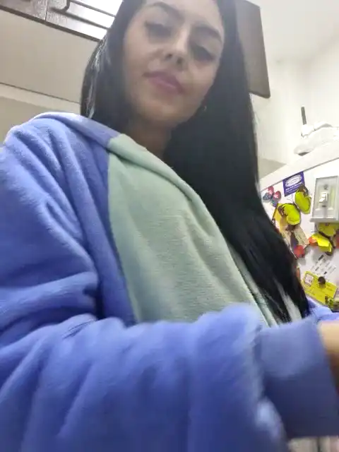 Delasmith – [Xlovecam] Rubbing Pussy Webcamsex Get Fucked – 2025-07-18 18:40:11