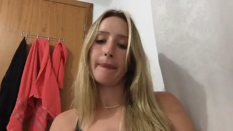 Cutieevie – [Streamate] Cute Webcam Girl Incredible Women Mouth – 2026-05-21 06:17:59