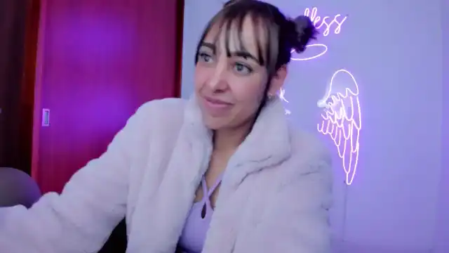 Tamy_bennett – [Myfreecams] Erotic Masturbation Webcam Model – 2026-04-26 23:38:06