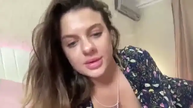 Lanadeluxe – [Myfreecams] Lips Suck Dick Caught On Webcam – 2025-03-25 19:59:35