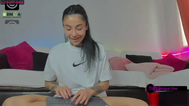 Inkedgoldie – [Myfreecams] Panties Crazy Babe – 2026-05-05 12:41:59