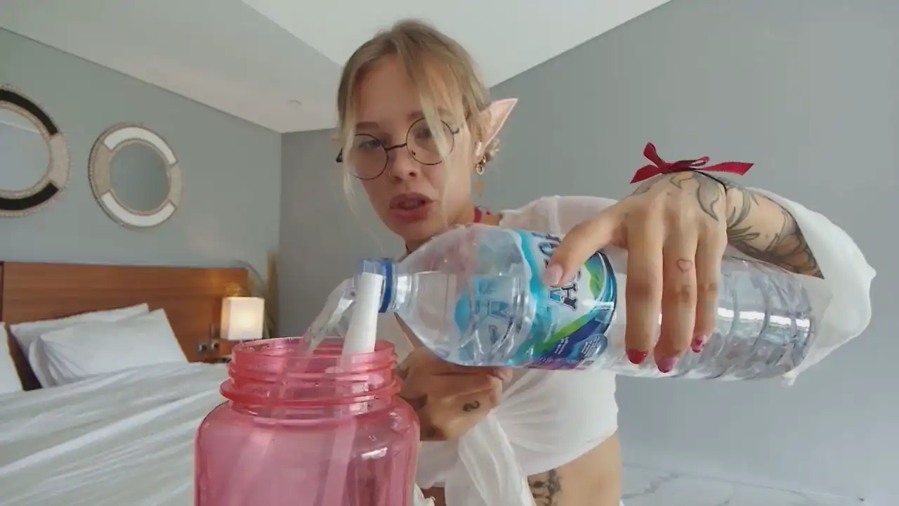 Why_not_babyy – [Chaturbate] Nora Doggy Young Slut – 2025-04-26 21:10:05