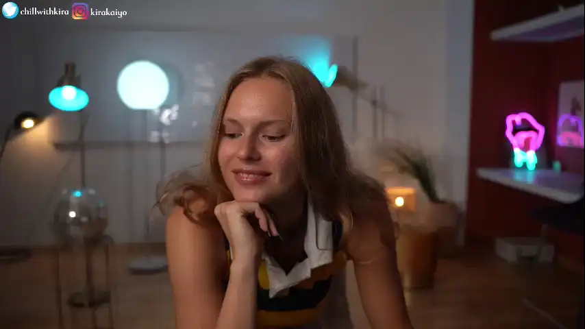 Chillwithkira – [Chaturbate] Hot Parts Young Slut Striptease – 2025-11-20 22:59:41