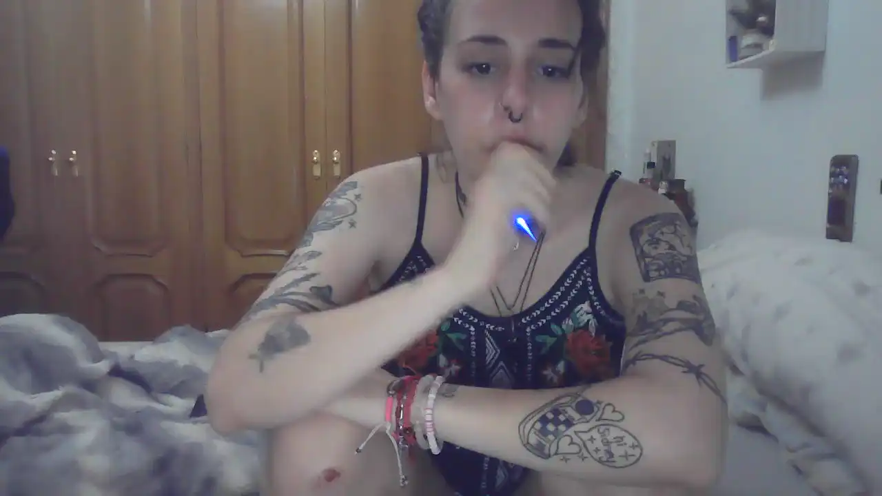 Juddyblack – [Amateur.tv] Erotic Art Mouth – 2025-05-19 04:05:44
