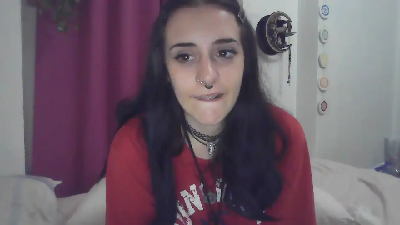 Juddyblack – [Amateur.tv] Lovense Pretty Face Natural Body – 2025-08-27 15:39:04