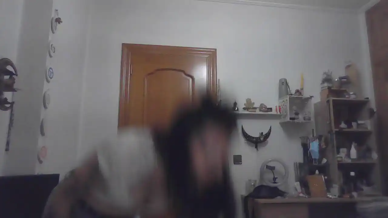 Juddyblack – [Amateur.tv] Playing On Live Webcam Caught On Webcam Lips – 2026-05-15 11:25:41