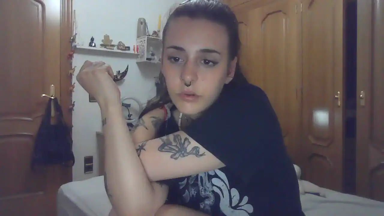 Juddyblack – [Amateur.tv] Striptease Natural Body Cam Show – 2025-08-01 07:22:40
