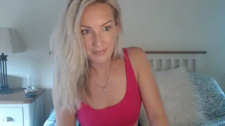 Joanieoakley – [Streamate] Camgirl Ride Whores – 2026-07-19 06:41:24