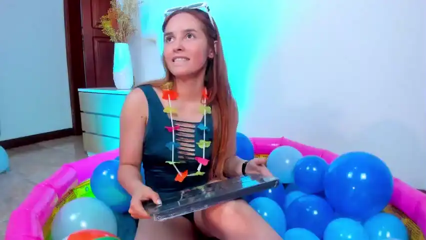 Leticiavega – [Amateur.tv] Pvt Horny Nude Girl – 2026-01-18 01:07:14