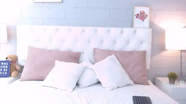 Emliesaenz – [Xlovecam] Hot Show Lush Home Alone – 2025-09-01 02:55:24