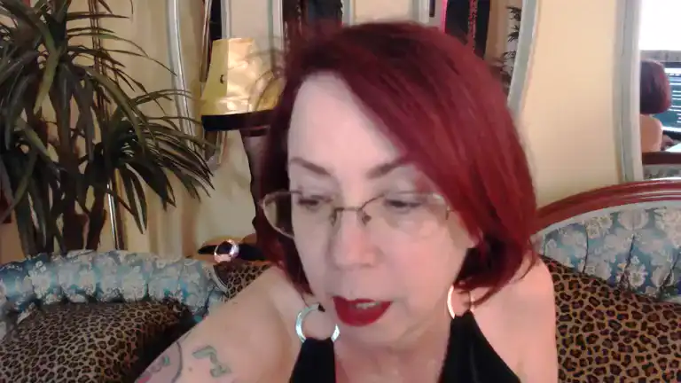 Redmostwanted – [Streamate] Rides Sexy Girl Camera – 2025-07-20 07:42:50