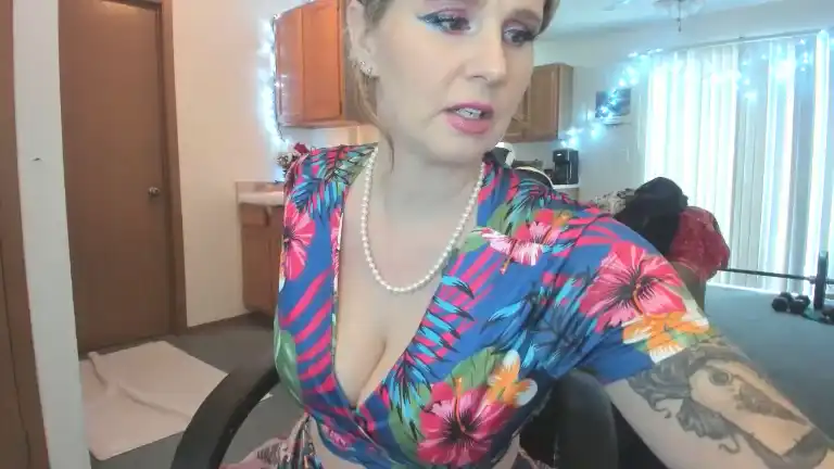 Hottyhousewife18 – [Streamate] Summing Adult Nude Girl – 2025-09-15 12:06:56