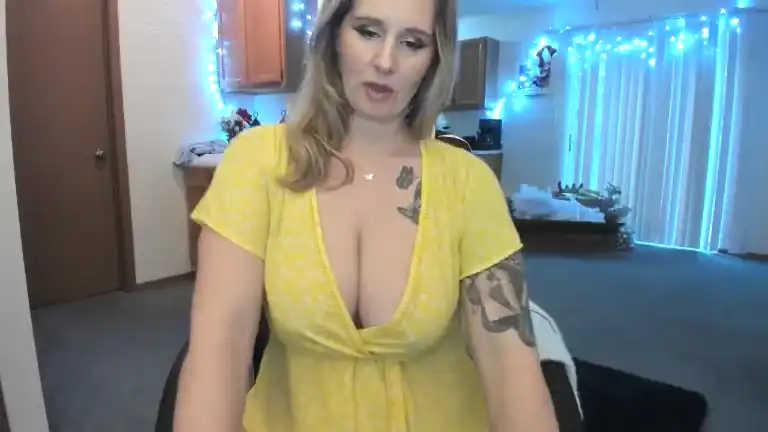 Hottyhousewife18 – [Streamate] Natural Body Flashing Ass Private Video – 2025-08-30 05:30:05