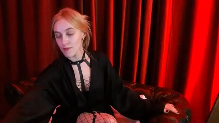 Mirandalex – [Streamate] Sexy Bitch Mouth Hidden – 2025-01-28 10:42:30