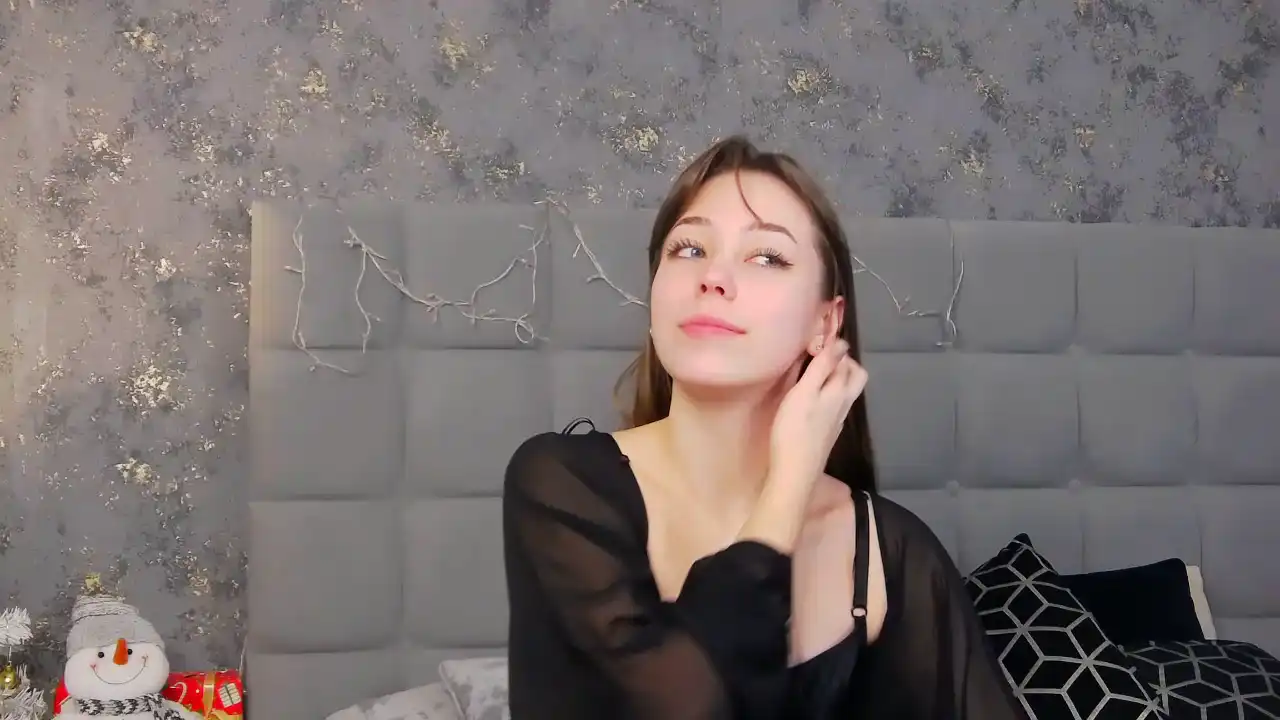 Theemma – [Stripchat] Nice Sexy Bitch Lesbian – 2026-06-10 15:15:34