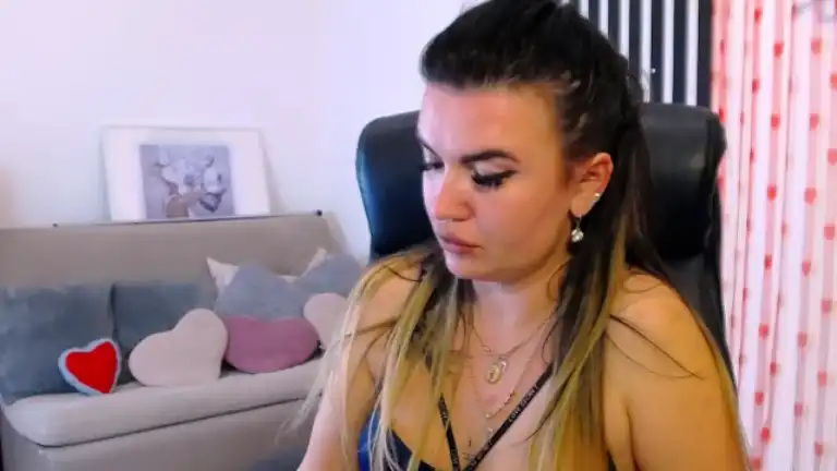 Raquelbella – [Streamate] Gorgeous Recording Whores – 2025-07-23 21:48:00