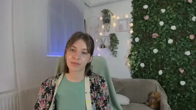 Natalia_nice – [Myfreecams] Party Doggy Lesbian – 2026-04-21 20:20:47