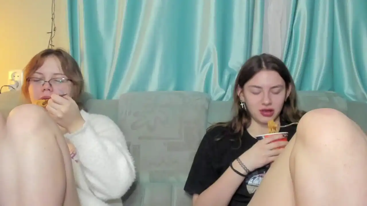 Swweet_girls_honeey – [Stripchat] Recording Awesome Ticket Cum Video – 2025-02-23 17:13:52
