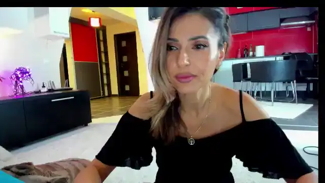 Smileytinaa – [Myfreecams] Doggy Camwhores Sex Toys – 2025-05-23 04:27:41