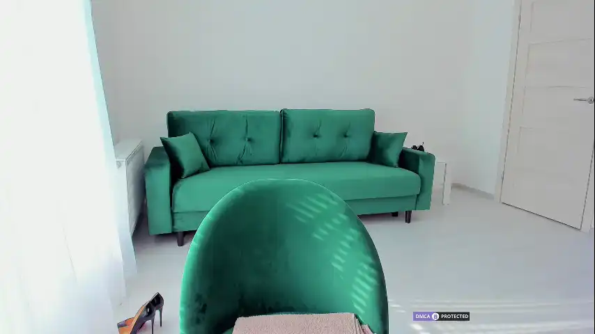 Intrigueeme – [Chaturbate] Web Model Camsex Awesome – 2025-09-05 18:47:52