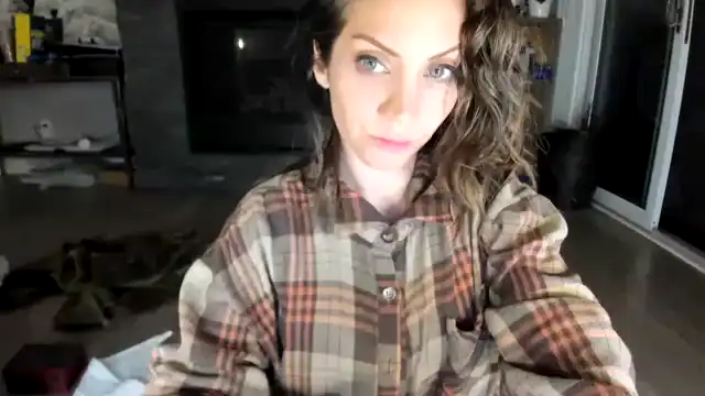 Laurel – [Myfreecams] Cumming Amateur Adult – 2026-03-27 23:59:03