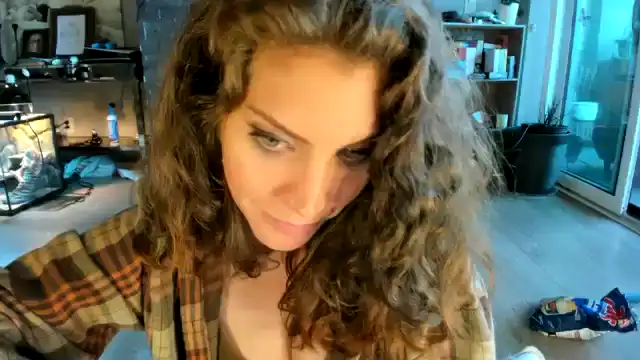 Laurel – [Myfreecams] Webcam Model Cam Video Lovense – 2025-10-06 15:42:17