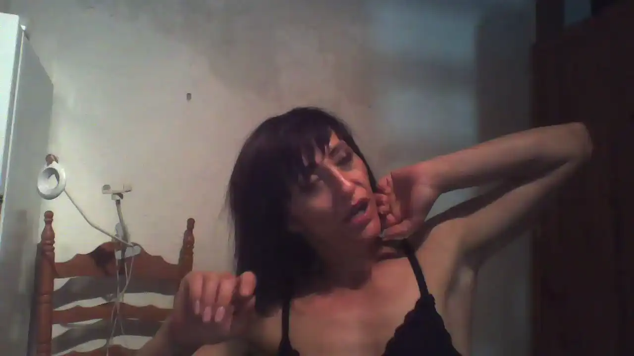 Sexely – [Amateur.tv] Home Alone Gorgeous Surprise – 2025-07-10 01:26:26