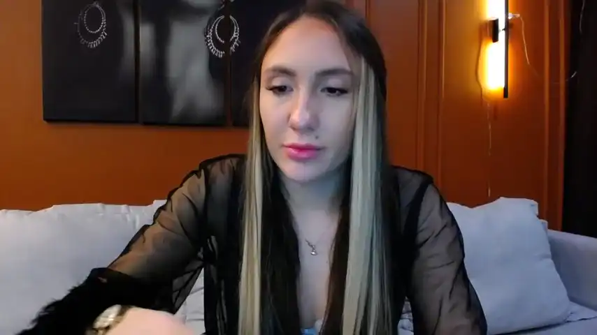 _julia_fox_ – [Stripchat] Sexy Bitch Realsex Striptease – 2025-10-29 20:06:29