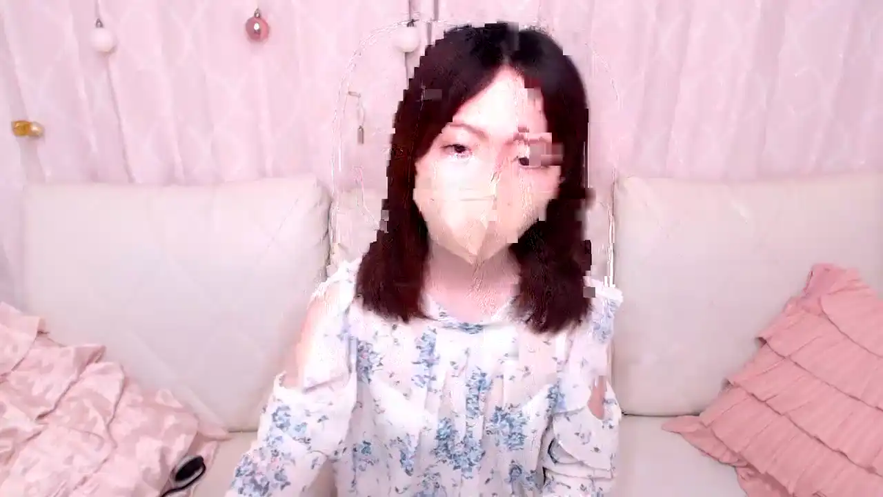 Mikaxoxo – [Sakuralive] Home Alone Huge First Time – 2025-05-17 19:14:56