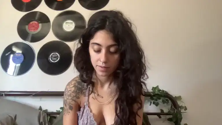 Valeriarose53 – [Streamate] Wild Babe Recording Ticket Show – 2025-12-06 11:18:30