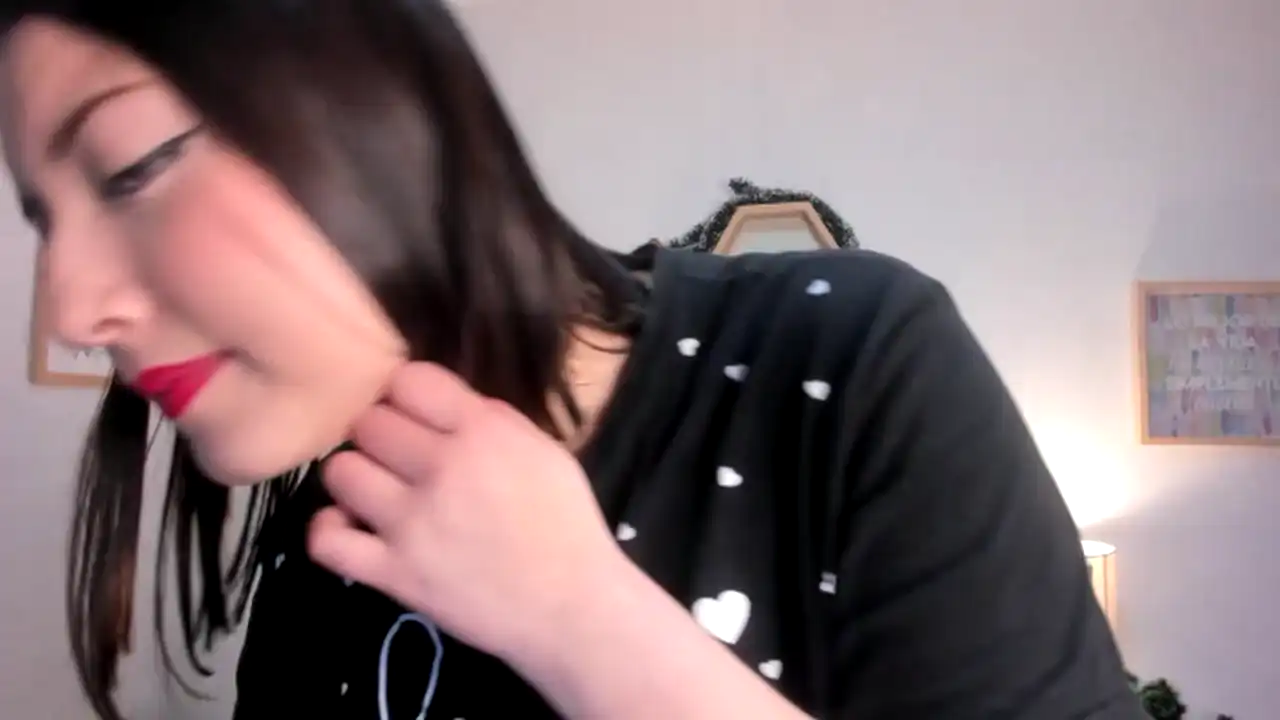 Miafranklyn – [Manyvids Live] Romantic Young Slut Horny – 2025-12-05 16:49:50