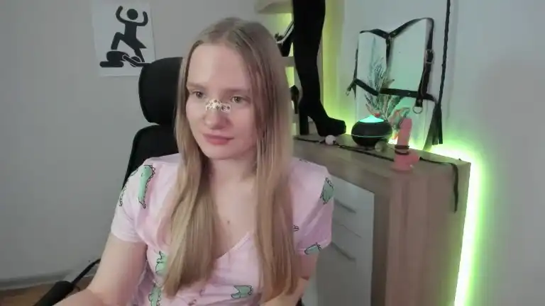 Nancyxstar – [Streamate] Stream Record Ass Lovense – 2025-07-15 19:54:20
