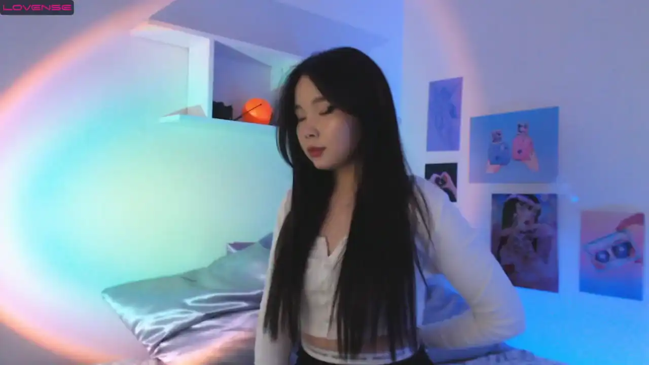 Rinakichu – [Manyvids Live] Best Lesbian Super – 2025-06-25 04:55:51