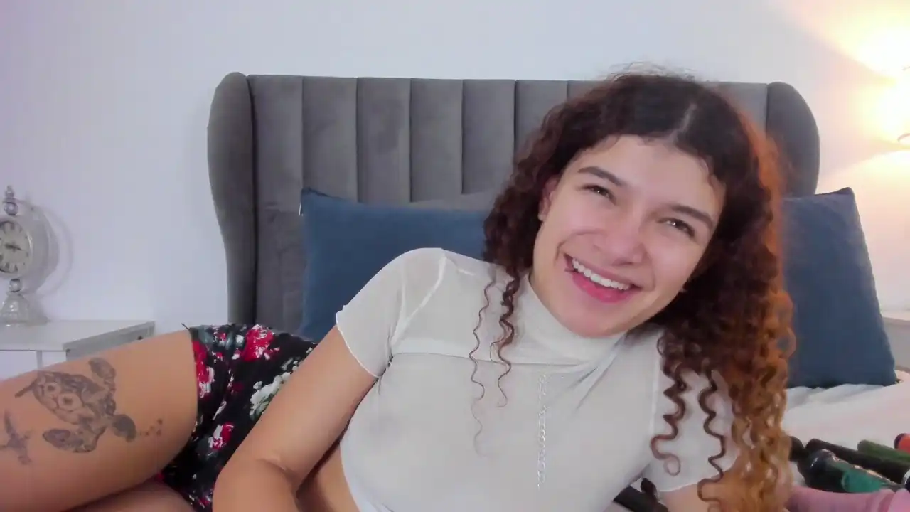 Wendybeckett – [Xlovecam] Awesome Fuck Her Hard Young Slut – 2025-05-02 15:53:10