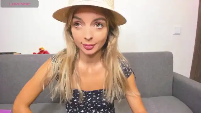 Elliefloyd – [Myfreecams] Naked Pretty Cam Model Pvt – 2025-05-30 04:43:31