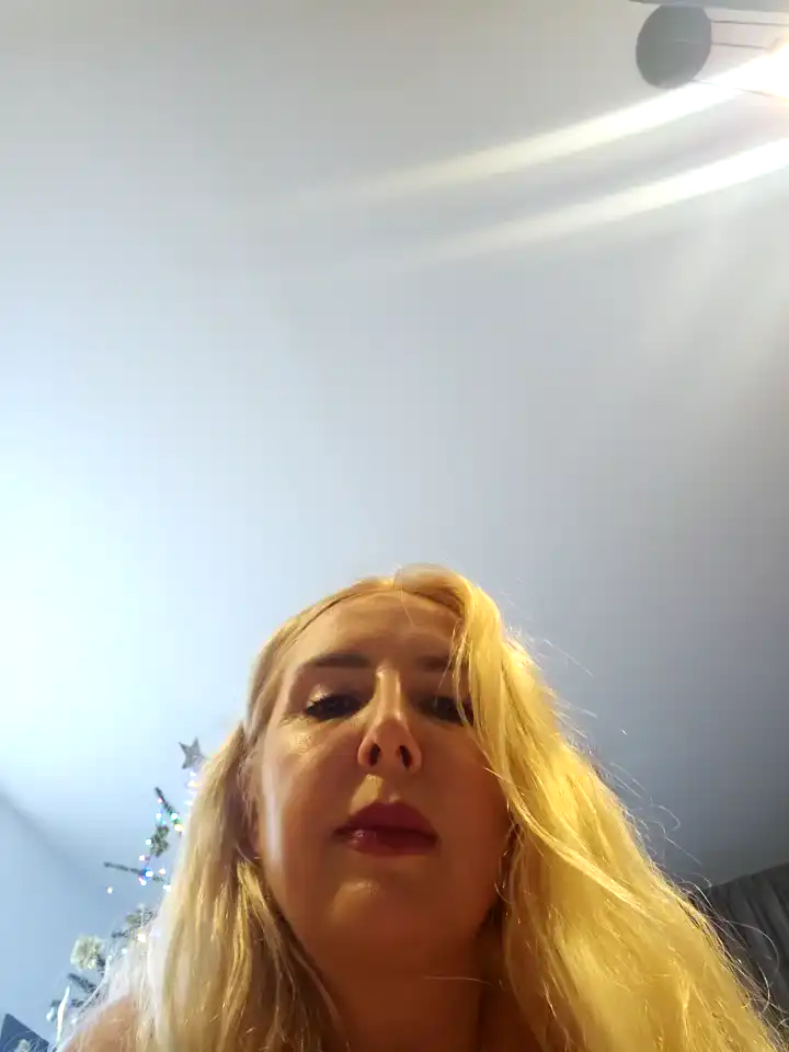 Mariarichi_ – [Stripchat] Doggy Huge First Time – 2026-02-23 09:10:10