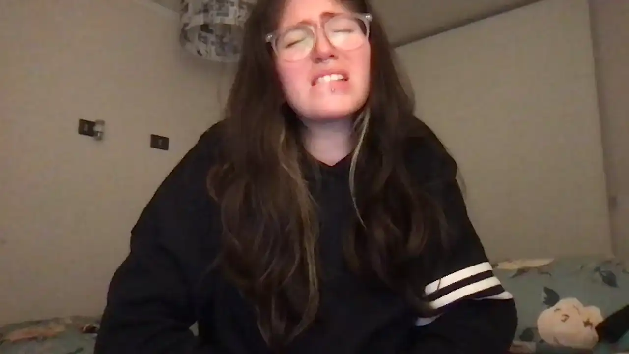 Princesslorin – [Cam4] Best Obmihod Summing – 2025-02-10 18:37:03