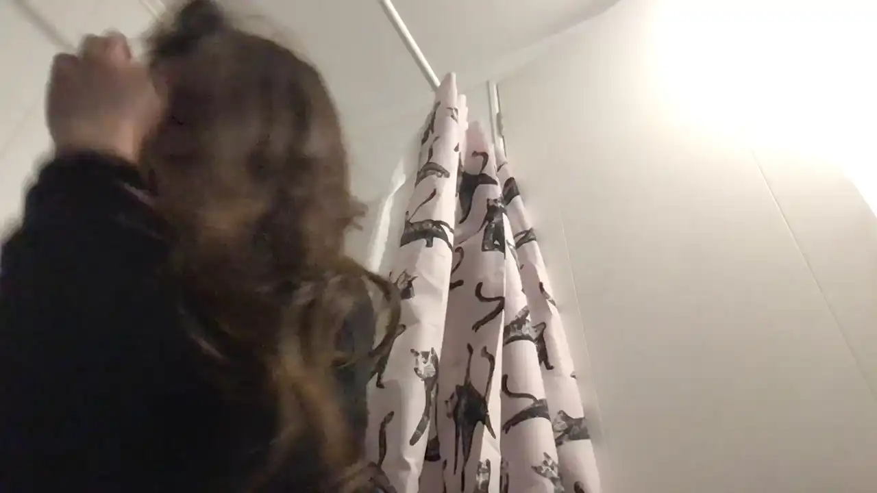Princesslorin – [Cam4] Only Fun Club Video Cute Webcam Girl Does Everything – 2025-10-28 23:59:05