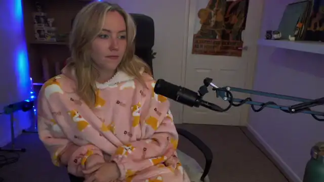 Automicblue – [Myfreecams] Teases Wild Babe Hot Parts – 2026-05-03 05:12:22