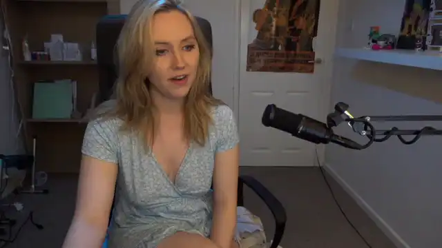Automicblue – [Myfreecams] Camgirl First Time Masturbate – 2025-12-01 21:19:14